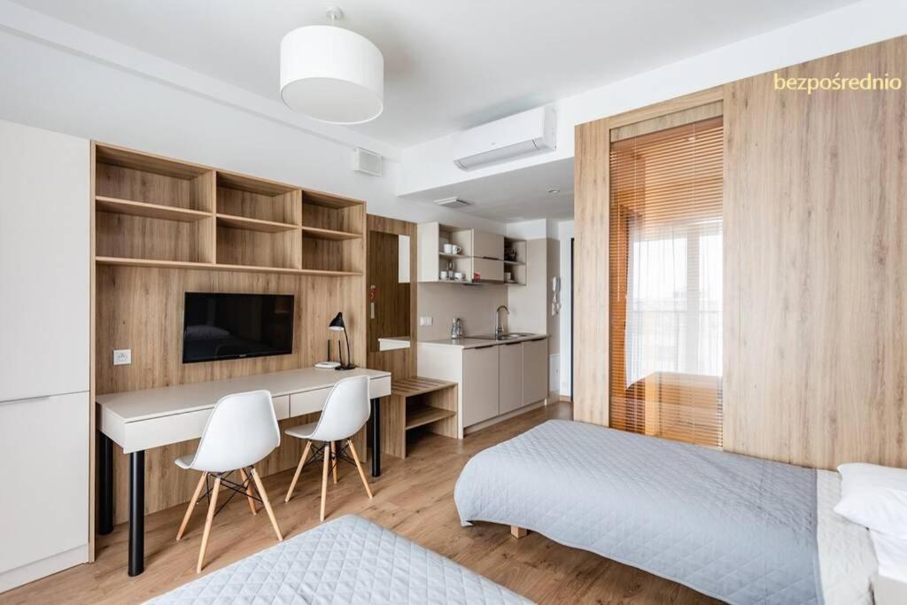 Apartament W Warszawie Dedykowany Parking Podziemny W Cenie, Wifi, Blisko Centrum New Apartment In Warsaw Finished To A High Specification Fitted Out To A High Standard On The 7Th Floor, Wifi, Underground Parking Price Included Extérieur photo