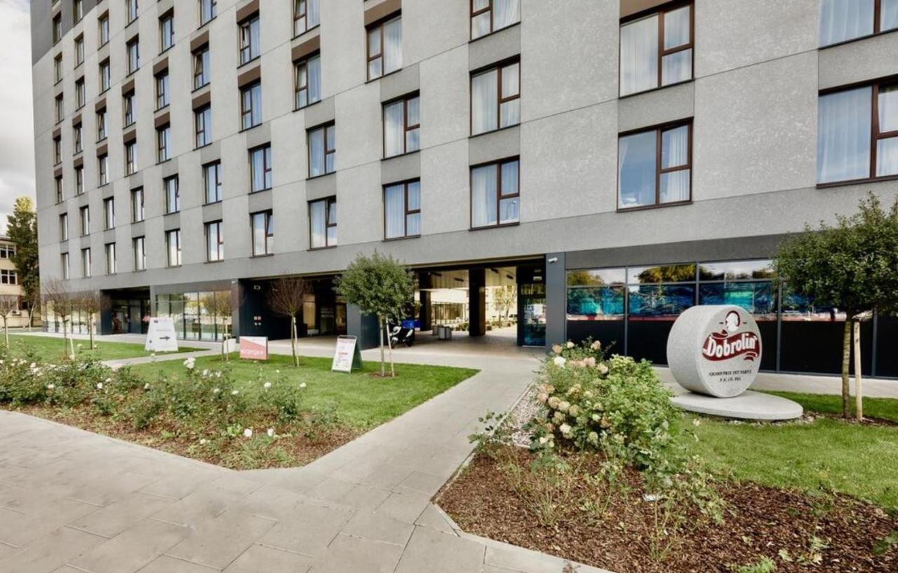 Apartament W Warszawie Dedykowany Parking Podziemny W Cenie, Wifi, Blisko Centrum New Apartment In Warsaw Finished To A High Specification Fitted Out To A High Standard On The 7Th Floor, Wifi, Underground Parking Price Included Extérieur photo